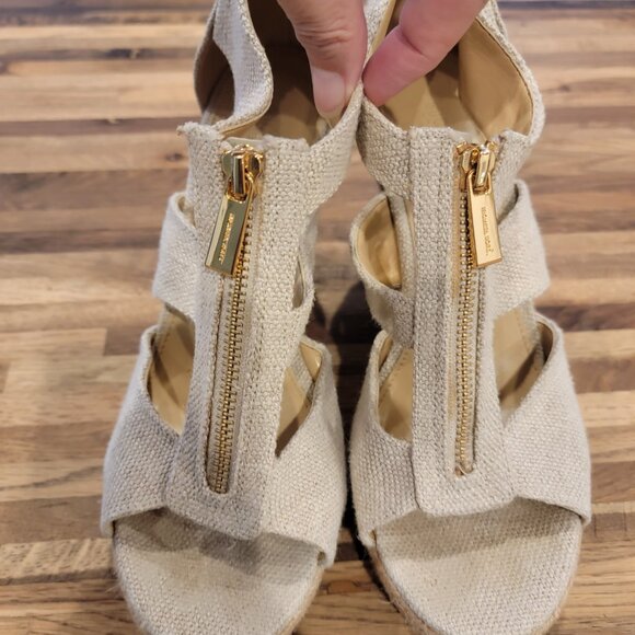Michael Kors Damita wedge sandals in Pale Gold Linen - Picture 7 of 13